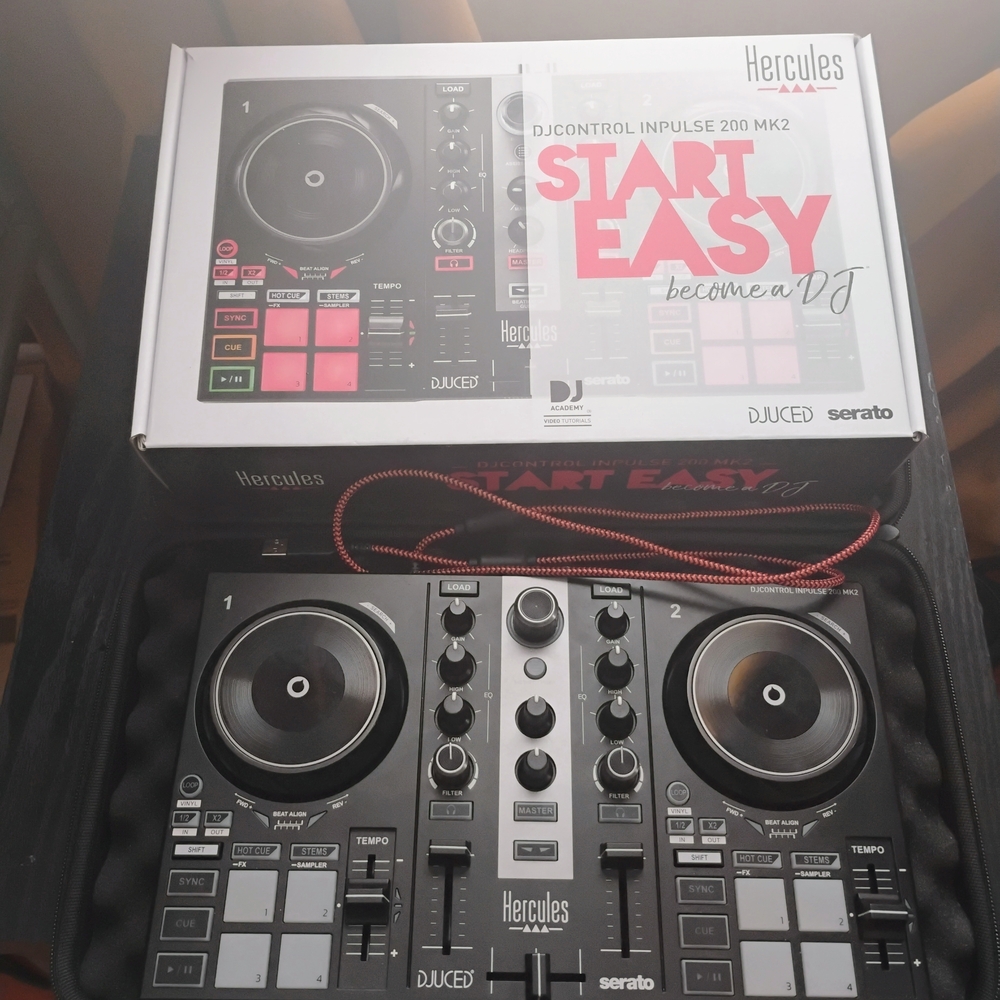 Hercules DJ Control Inpulse 200 MK2